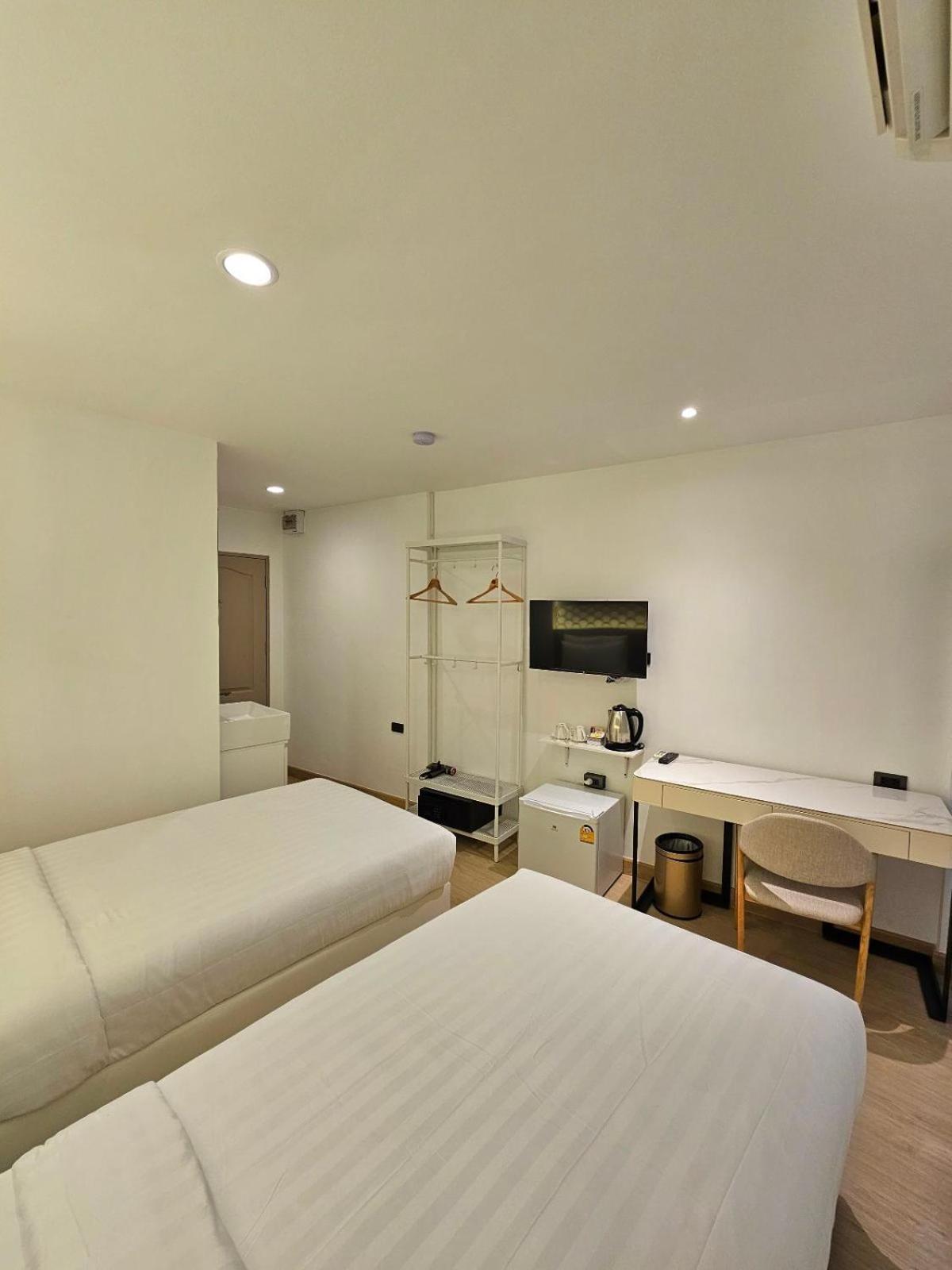 Arawana Express Sukhumvit 22 Aparthotel Bangkok Exteriör bild