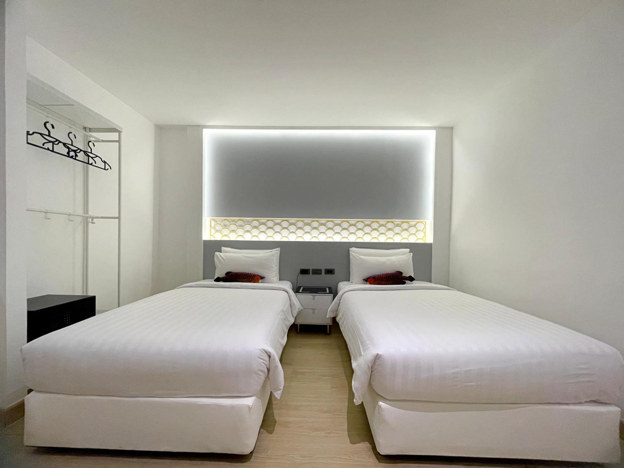 Arawana Express Sukhumvit 22 Aparthotel Bangkok Exteriör bild