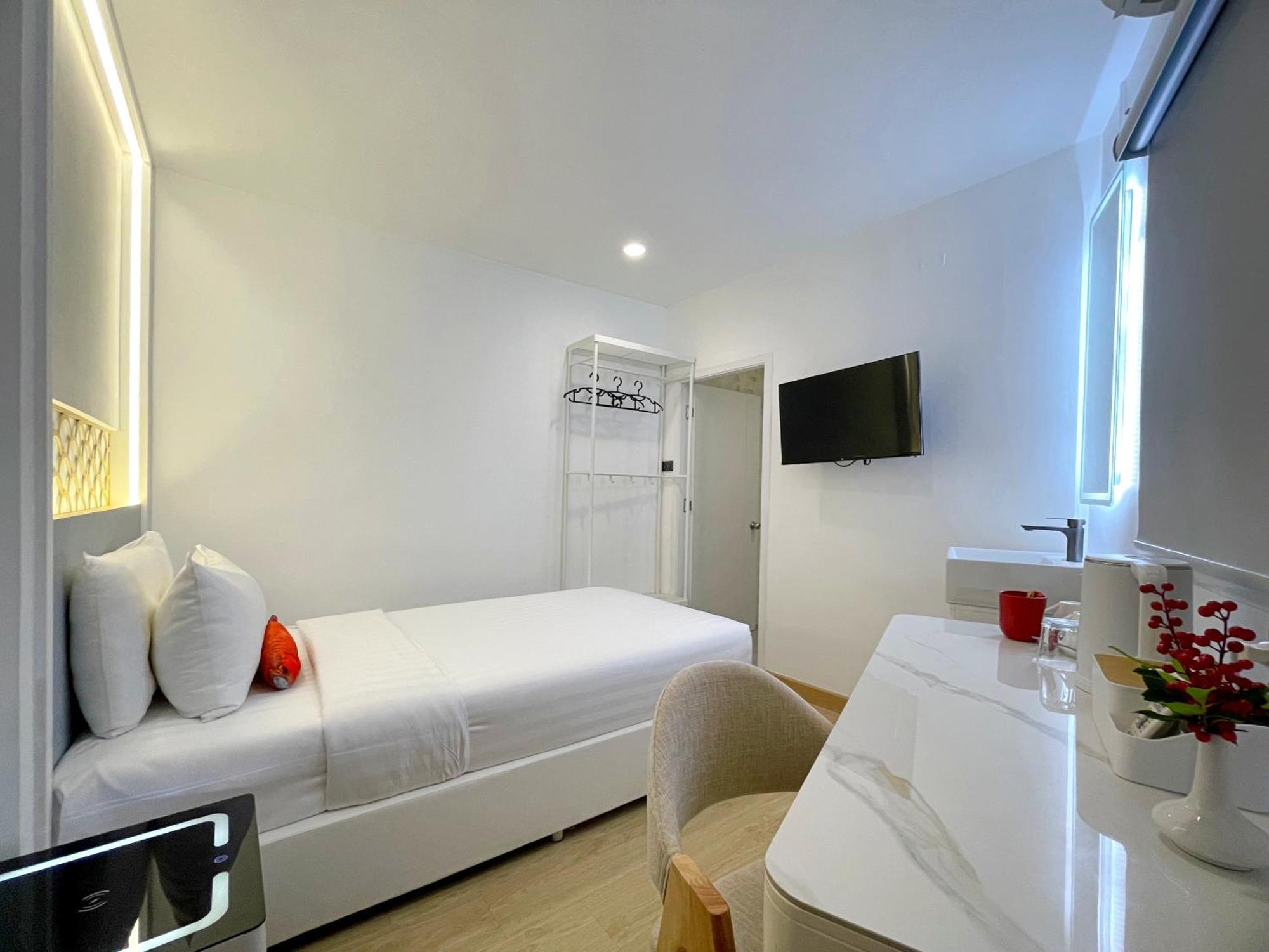 Arawana Express Sukhumvit 22 Aparthotel Bangkok Exteriör bild